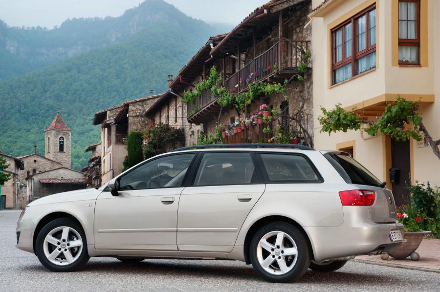  Seat Exeo ST 2009 года  (фото 53 из 203)